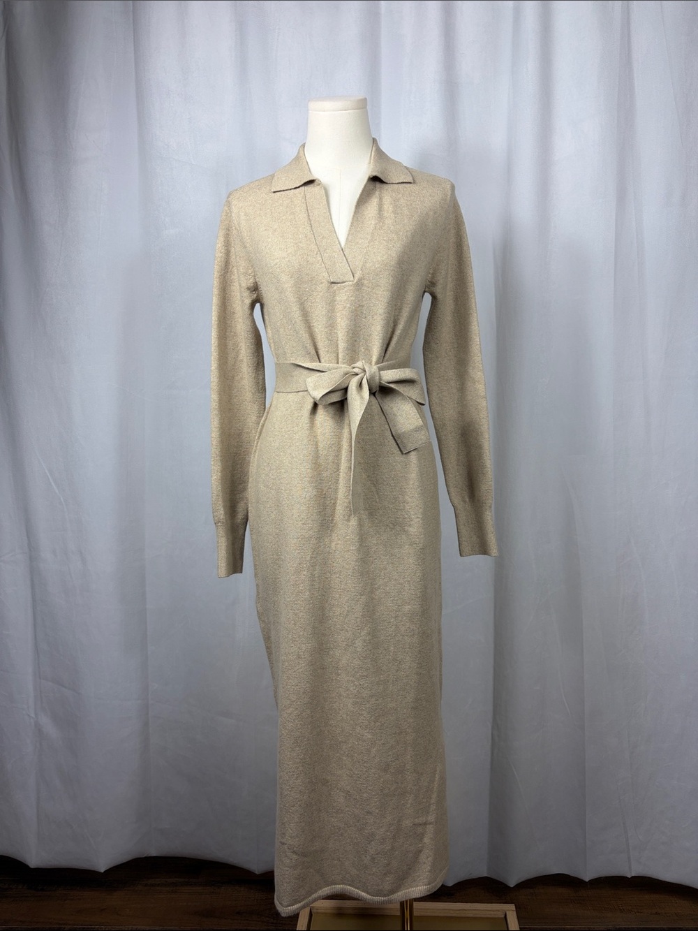 Faherty Jackson Sweater Dress in Oatmeal Heather. - Picture 4 of 12
